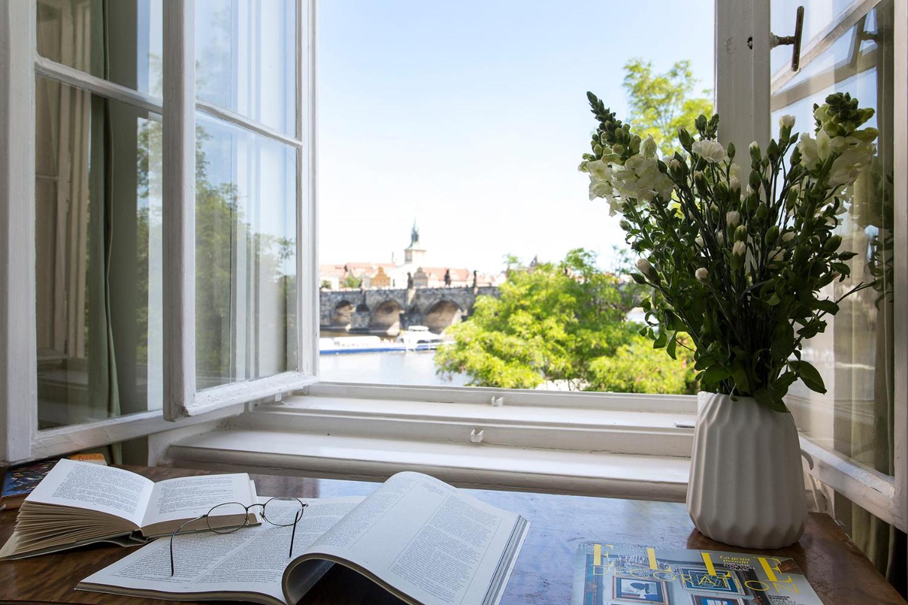 Charles Bridge Apartament Praga